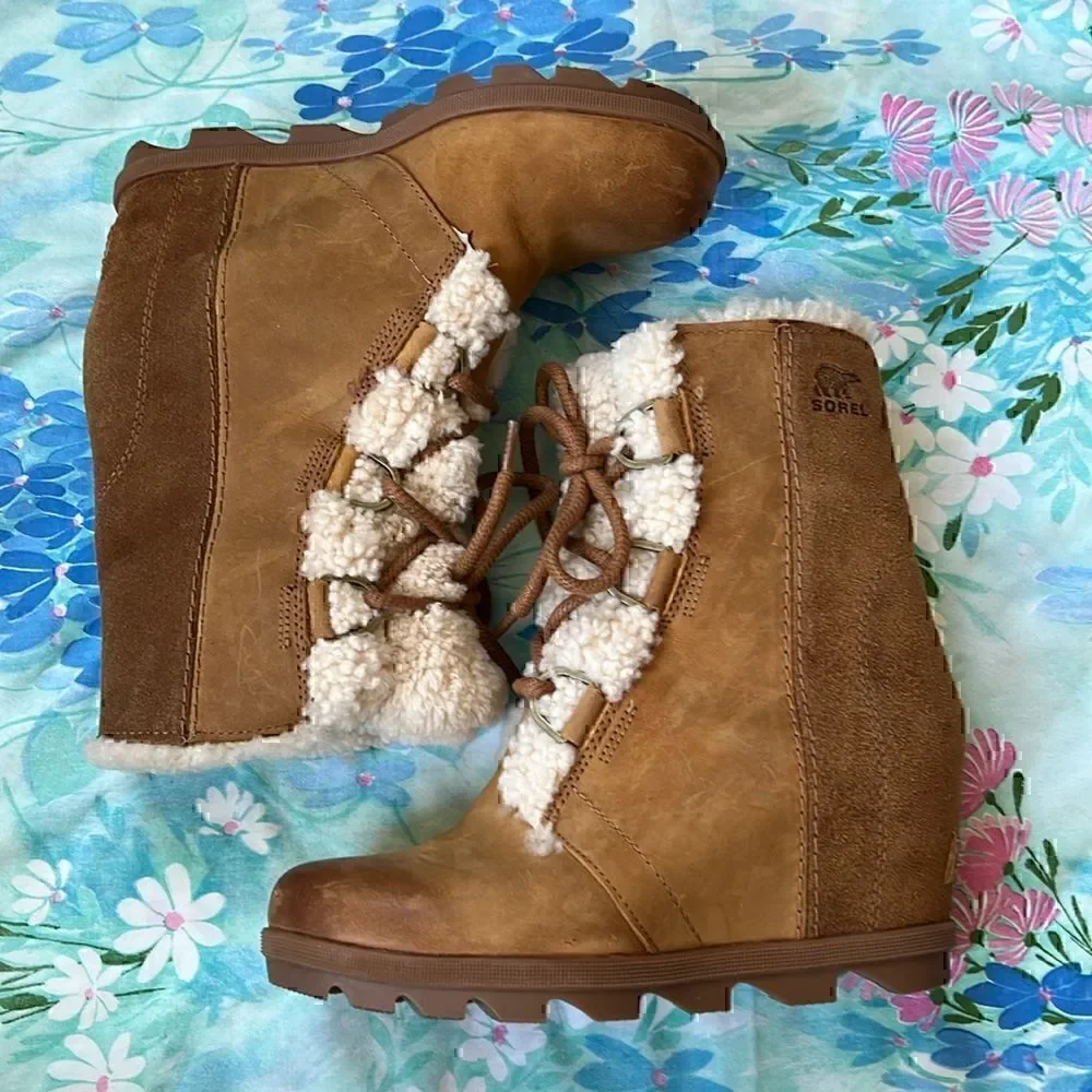 Sorel Joan of Arctic Wedge II Sherpa Tie Boots - 8 Camel - Picture 1 of 16